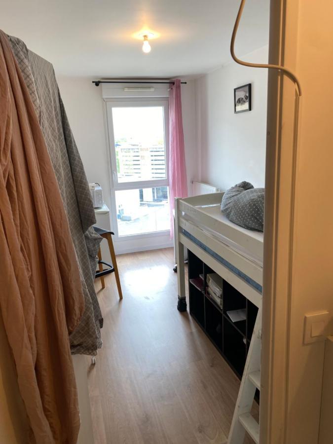 Super Chambre Avec Bureau Courcouronnes エクステリア 写真