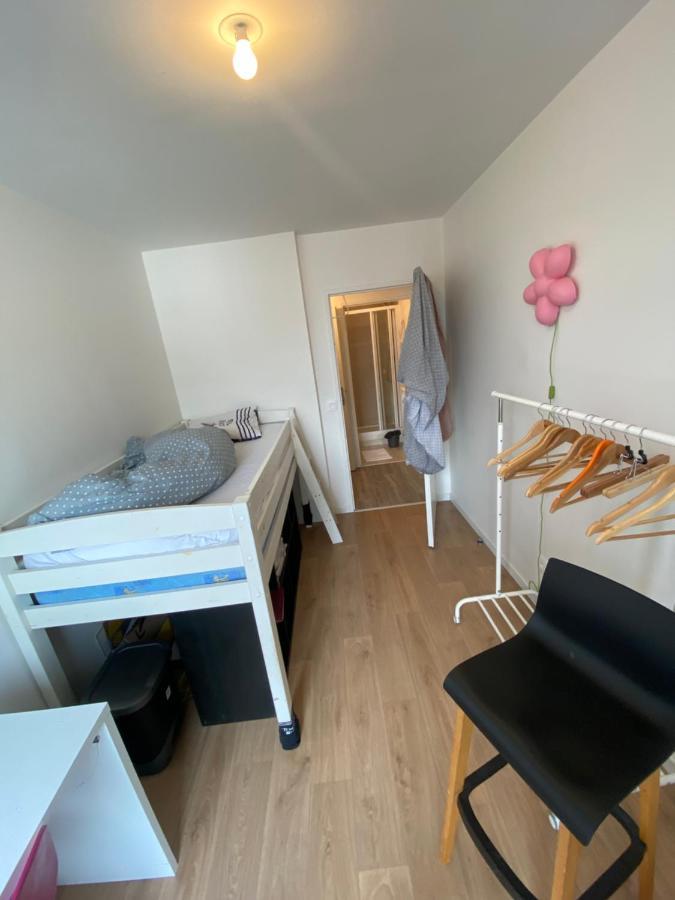 Super Chambre Avec Bureau Courcouronnes エクステリア 写真